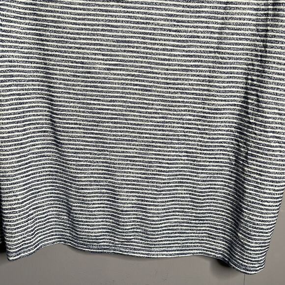 Lane Bryant Blue and White Striped Top With Ruffle V Neckline Size 18/20 - Picture 5 of 9